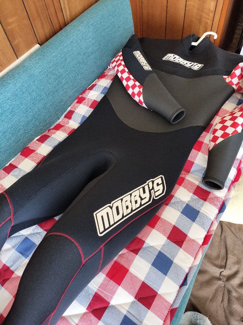 MOBBY'S セミドライスーツ ブラック 赤チェック