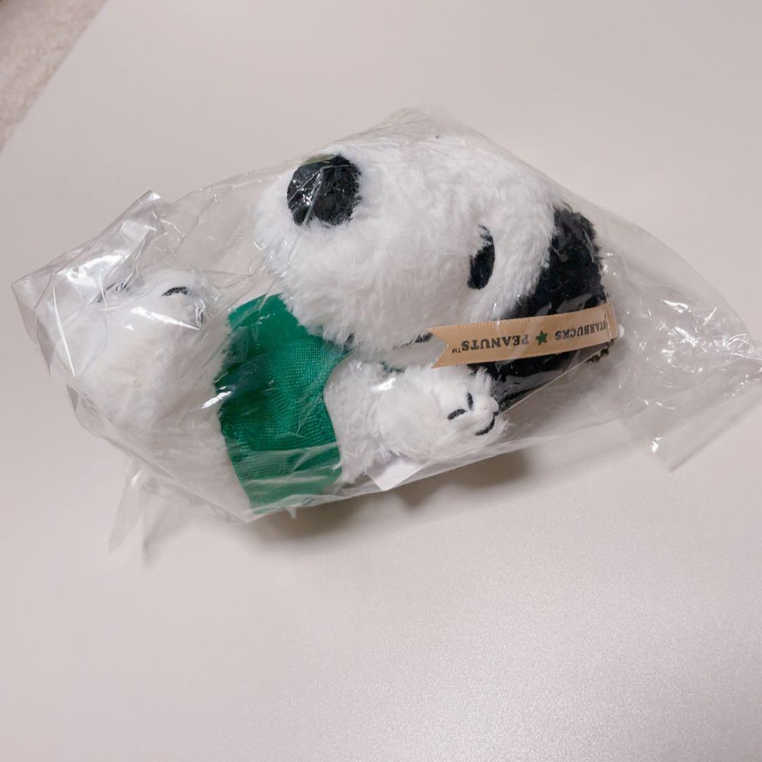 未使用品》Starbucks×PEANUTS ぬいぐるみキーホルダー　スヌーピー