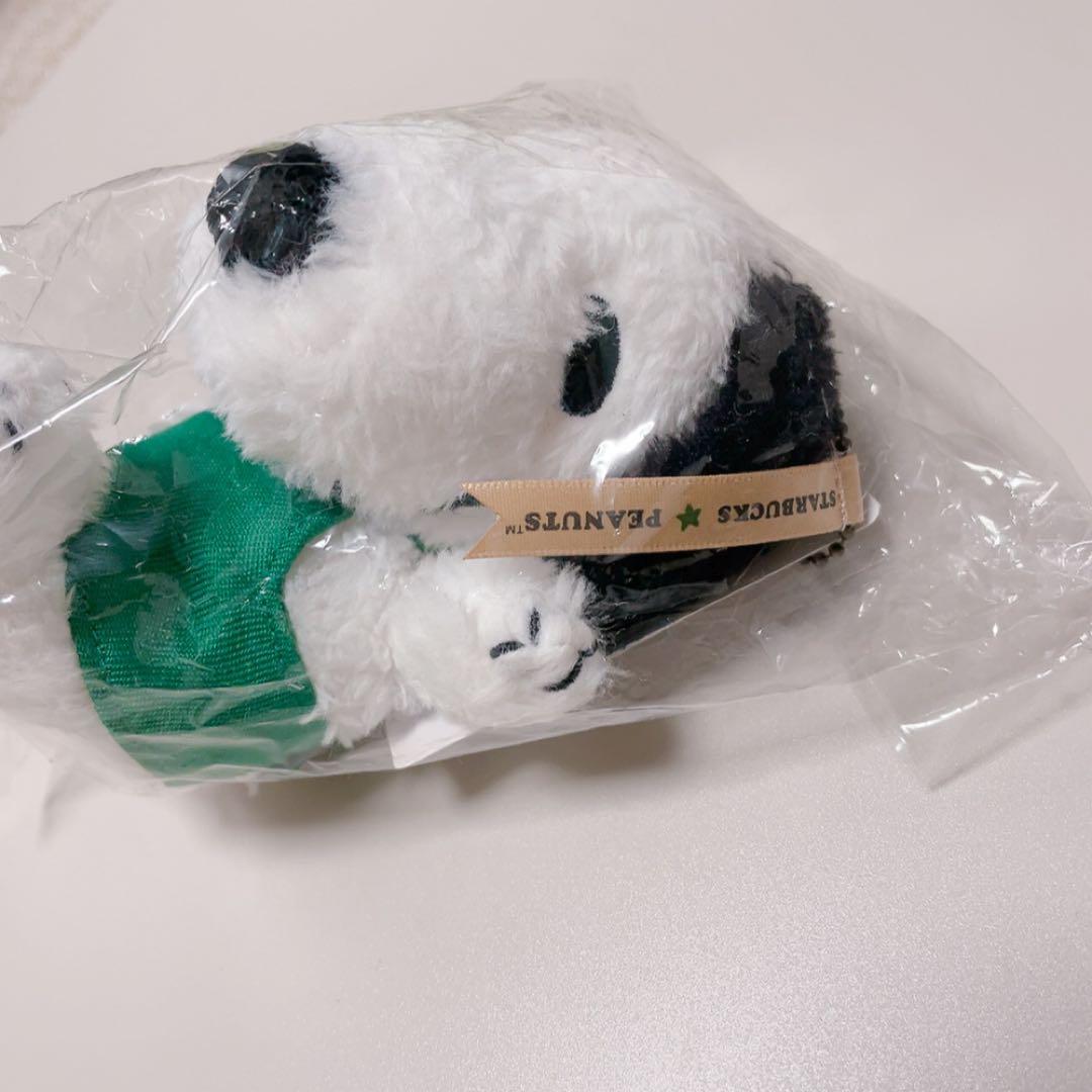 未使用品》Starbucks×PEANUTS ぬいぐるみキーホルダー　スヌーピー