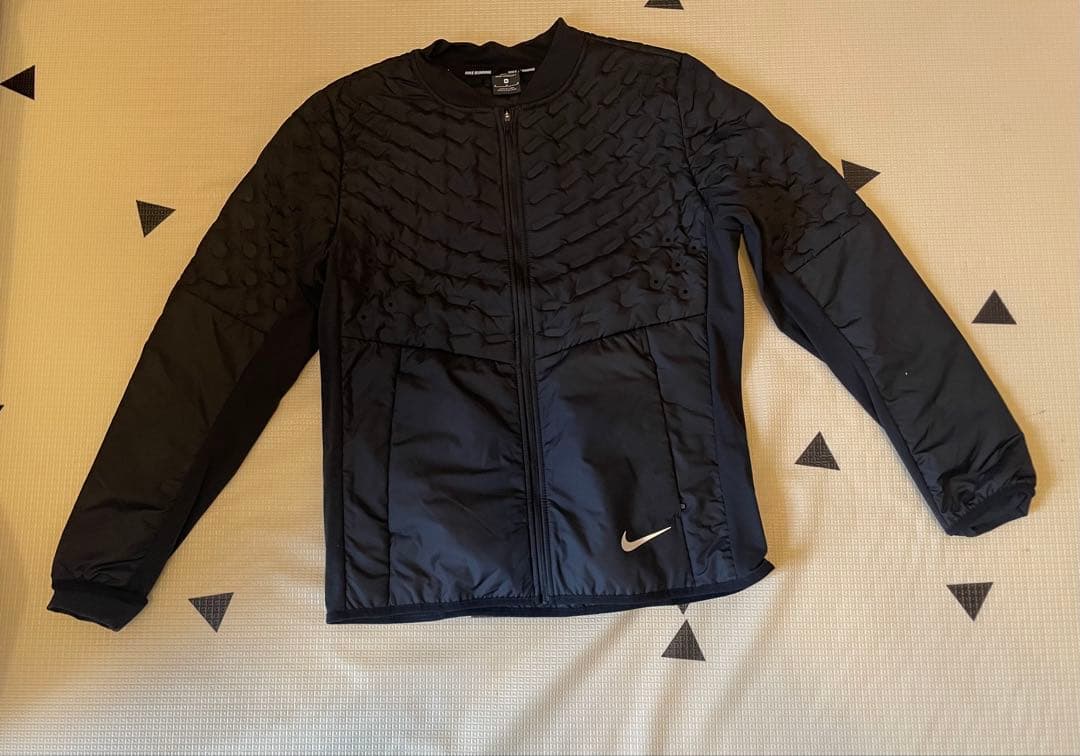 Nike エアロロフト　Mサイズ