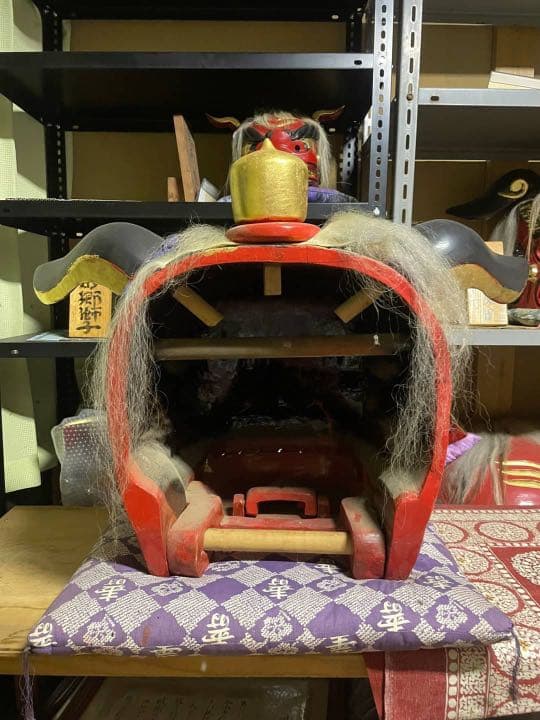 【だーしま】獅子頭　獅子舞　木彫り　桐製　工芸品　漆塗り　金箔