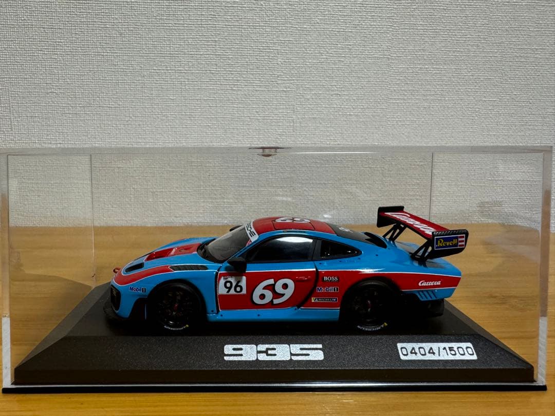【MINICHAMPS】限定1500台 Porsche 935 #69
