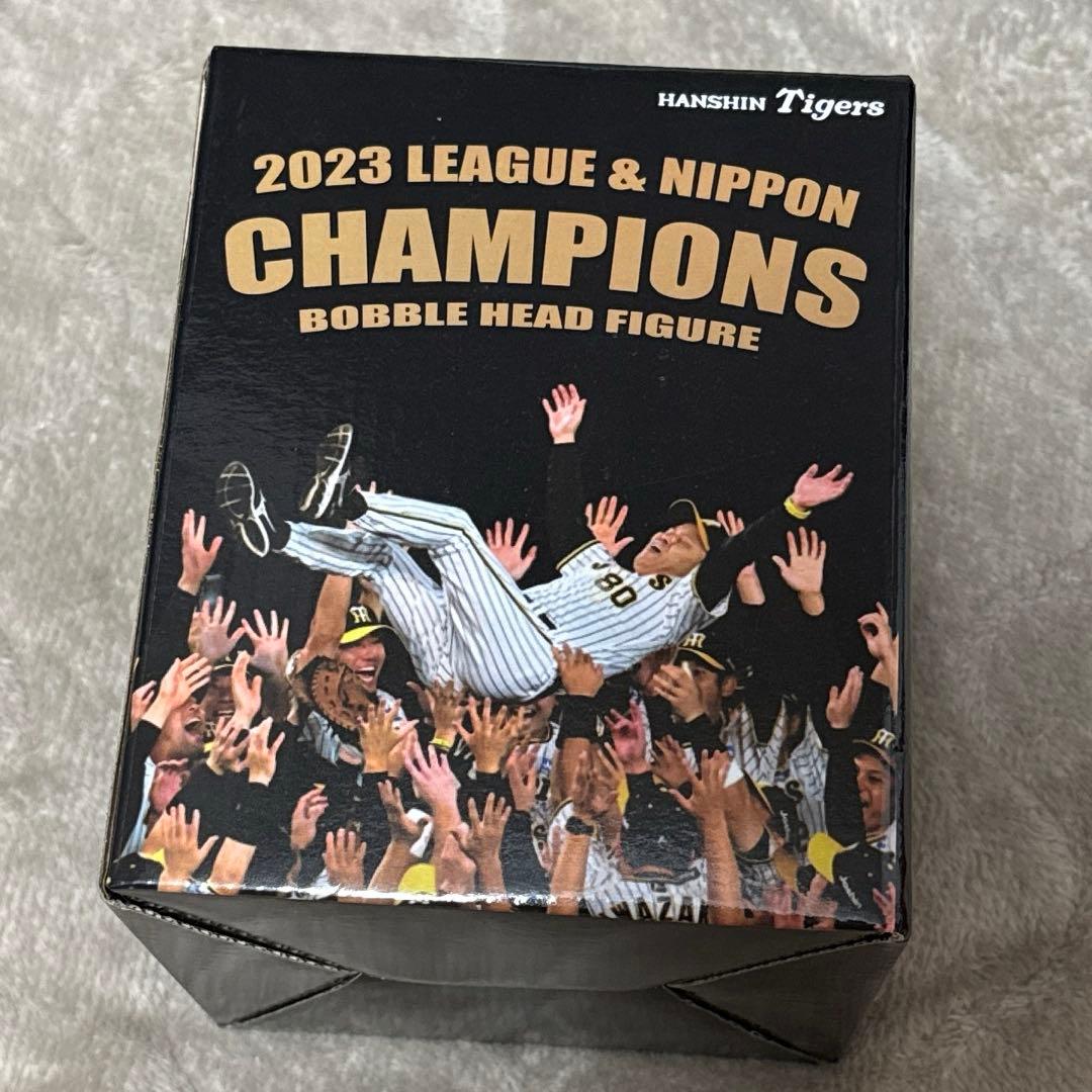 阪神タイガース ボブルヘッドフィギュア 岡田監督 2023年 リーグ優勝