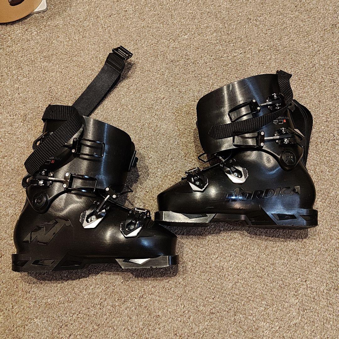 ノルディカドーベルマン5RD S 25.5