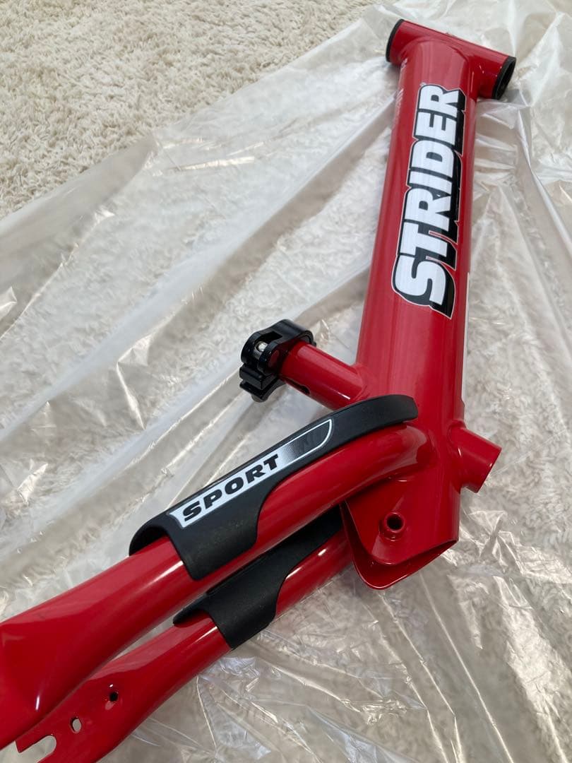 ストライダースポーツモデル　赤