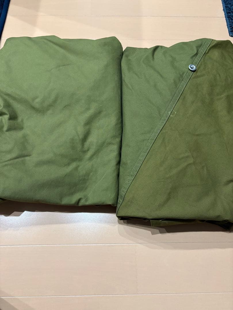 ノルウェー軍幕　シルバーボタン3枚　軍幕