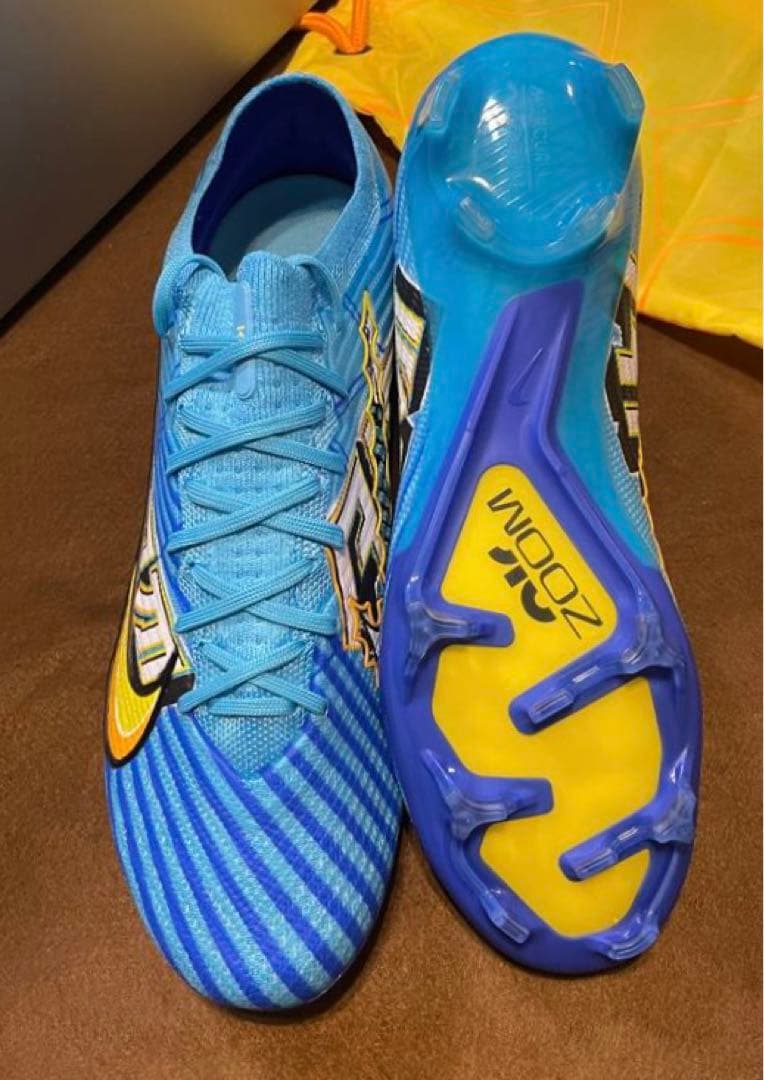 ナイキ　マーキュリアル ヴェイパー 15 kmエリート　FG