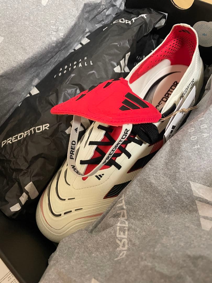 プレデター　エリート FG フォールディングタン　マニア　プレシジョン　ベッカム