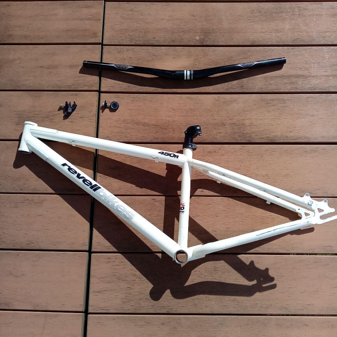 revell bikes MTBフレーム ホワイト　中古品