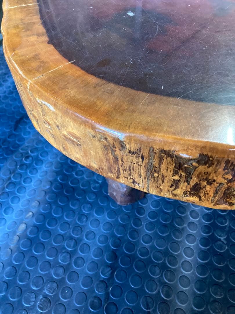 ダークレッド木製円形座卓　一枚板　無垢テーブル　輪切り　天板