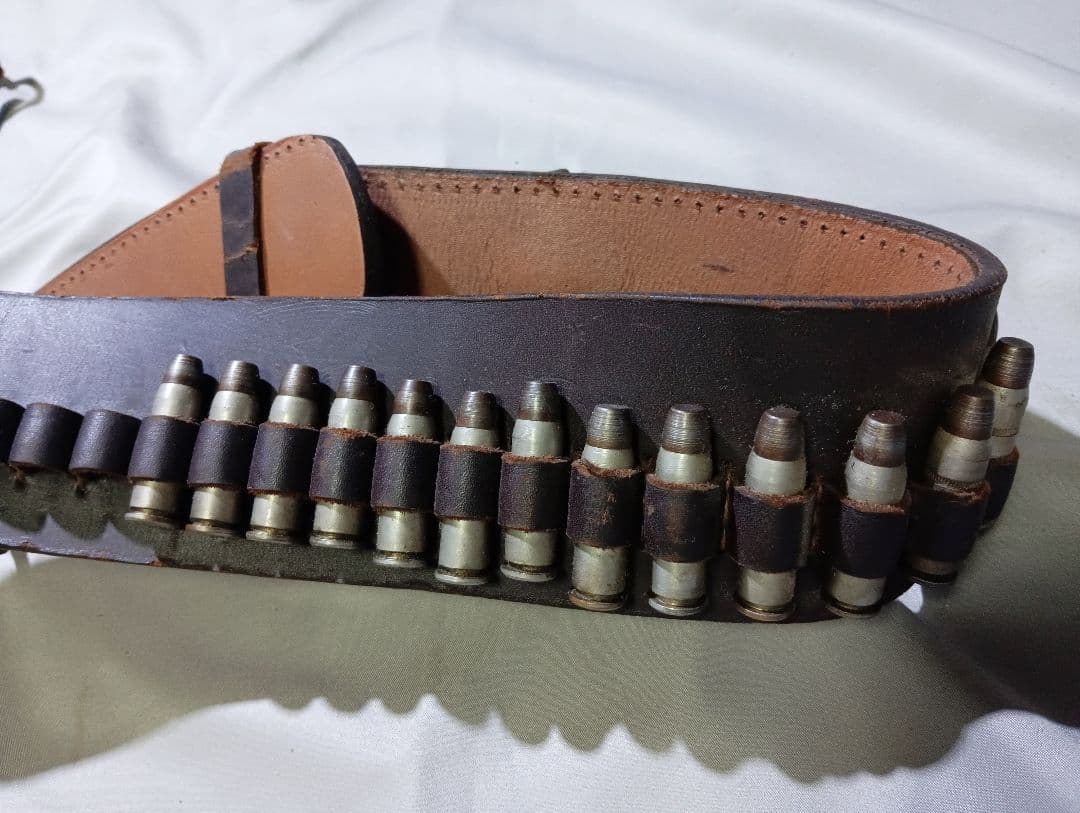 東京CMC 本革製 ガンベルト ダミーカート付 モデルガンのお供に