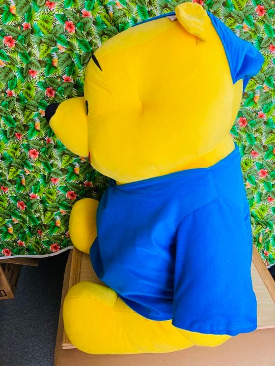 くまのプーさん巨大ぬいぐるみ