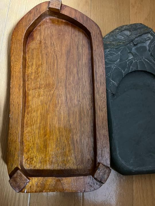 唐硯　古緑端渓硯 すずり 硯石 木台付き