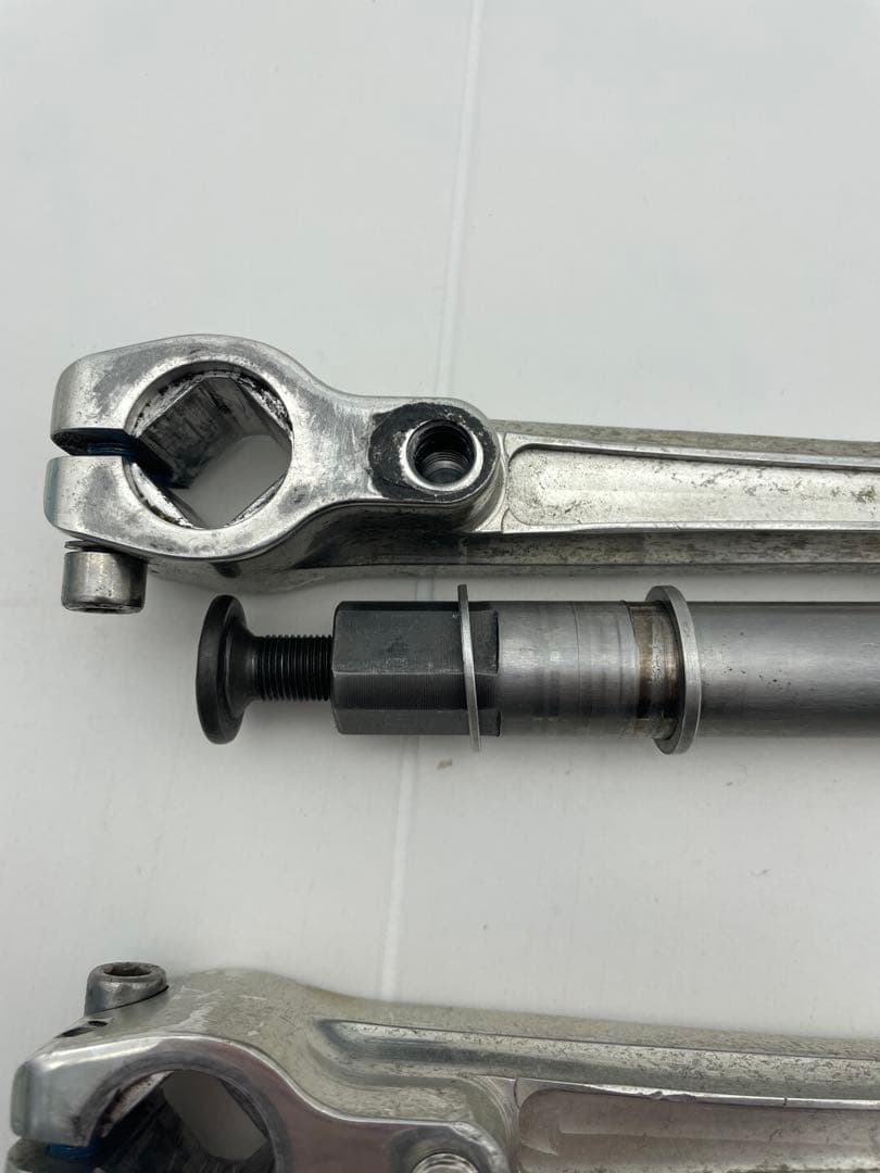 BMX ARESTIC 165アルミクランクセット ボトムブラケット付 フラット