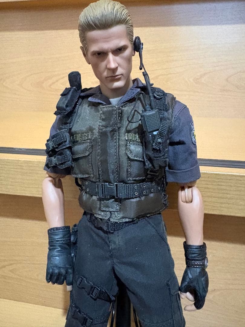 ホットトイズ マスターピース バイオハザード5 アルバート・ウェスカー