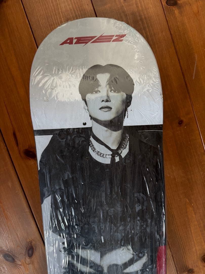 ATEEZ hello82 ボード スケートボードデッキ ウヨン