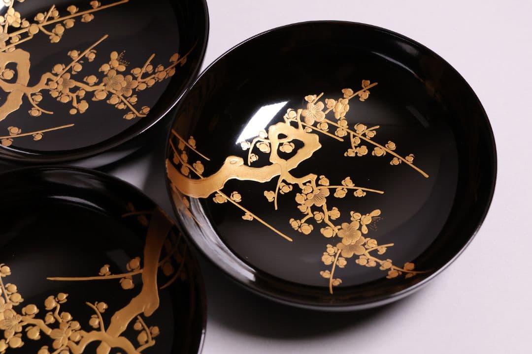 【CM233】古い木皿 五客 梅 金蒔絵 黒塗 小皿 菓子皿 木製漆器 大正昭和