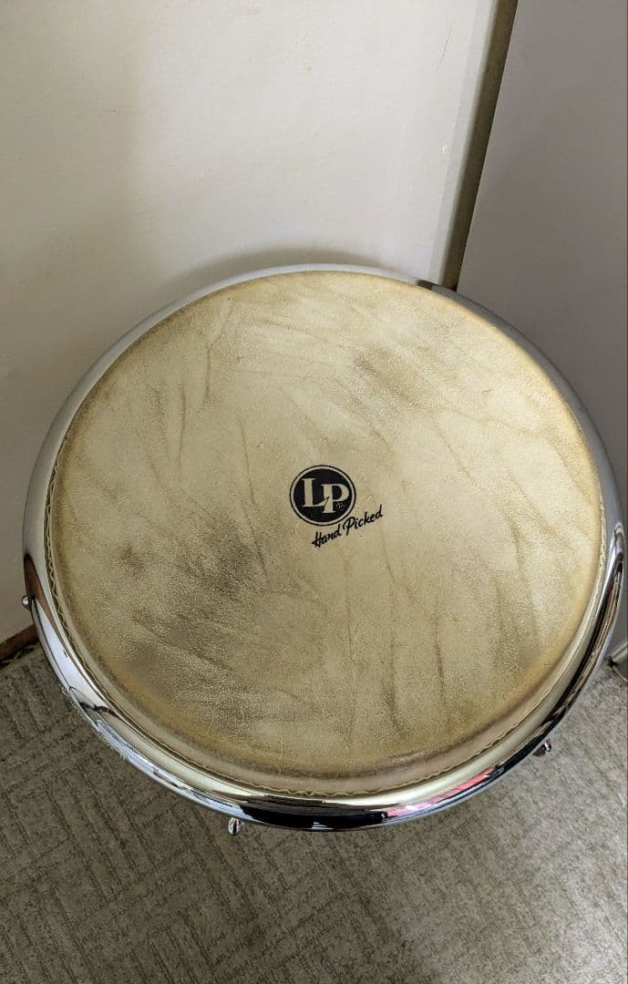 LP製のジャンベ LP720X(傷多め、演奏に支障なし)