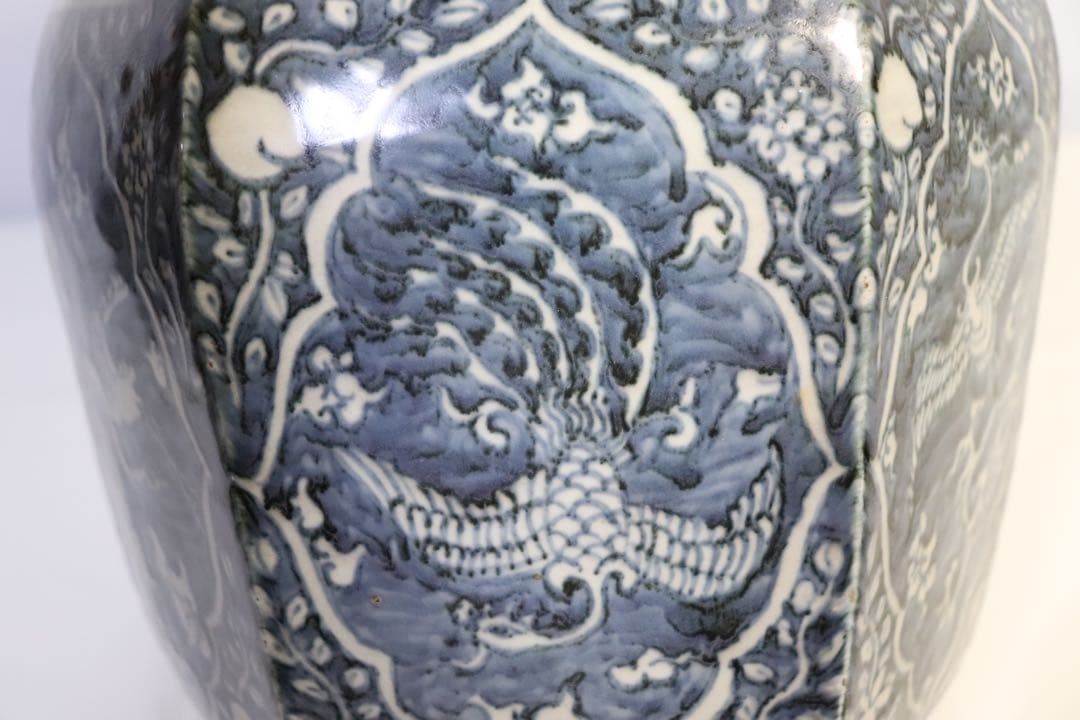 中国　染付六角瓶　鳳凰&雲鶴紋　送料込み1116