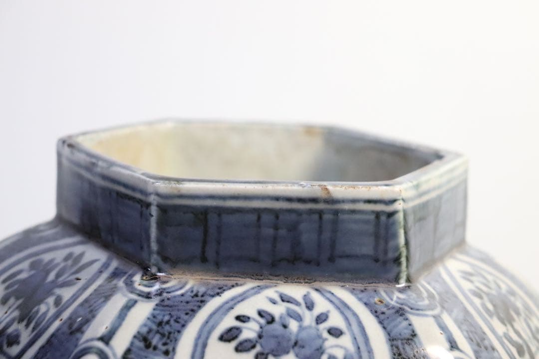 中国　染付六角瓶　鳳凰&雲鶴紋　送料込み1116