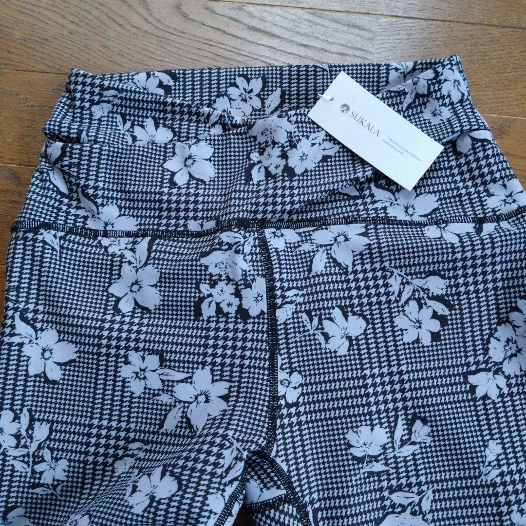 SUKALA　花柄レギンス　ブラック M