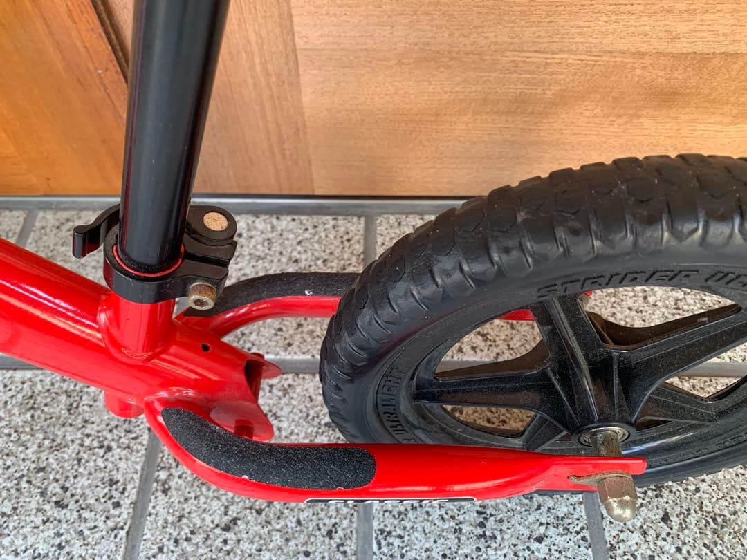 STRIDER バランスバイク 赤　正規品