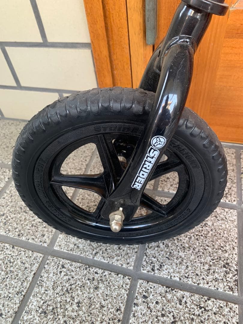 STRIDER バランスバイク 赤　正規品