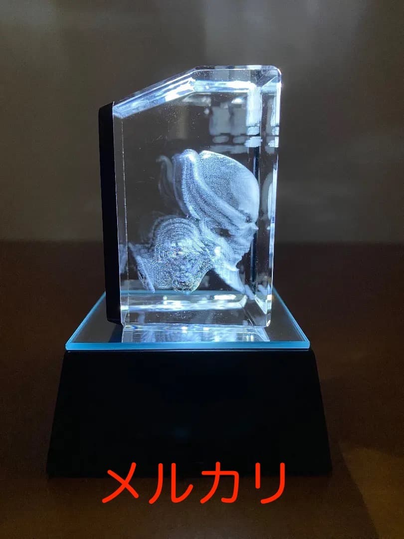 牙狼クリスタルアートRED REQUIEM(牙狼顔アップ・ザルバ顔アップ)台付き