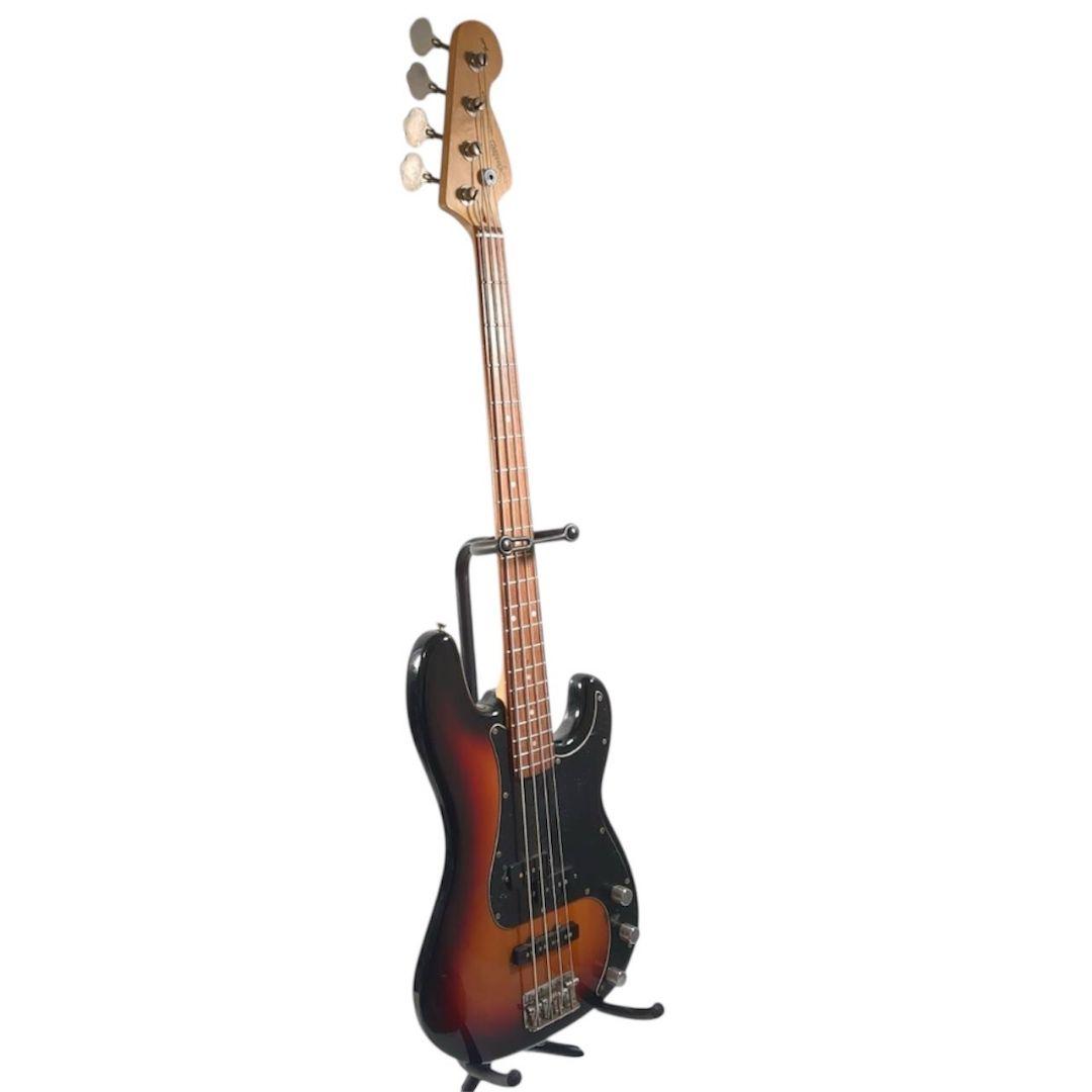 ベース Squier by fender precision bass Standard