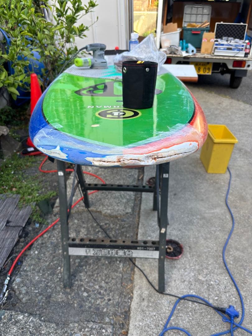 Mark Richards C4 Waterman Signatureリペアー中