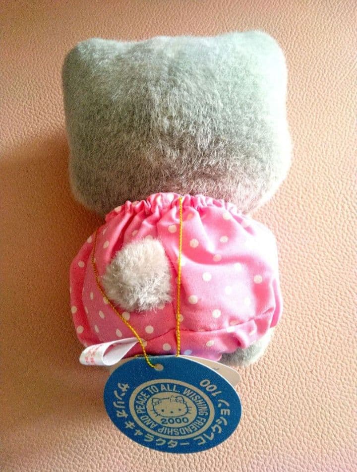 希少2000年　限定　サンリオキャラクターコレクション100 ぬいぐるみタグ有