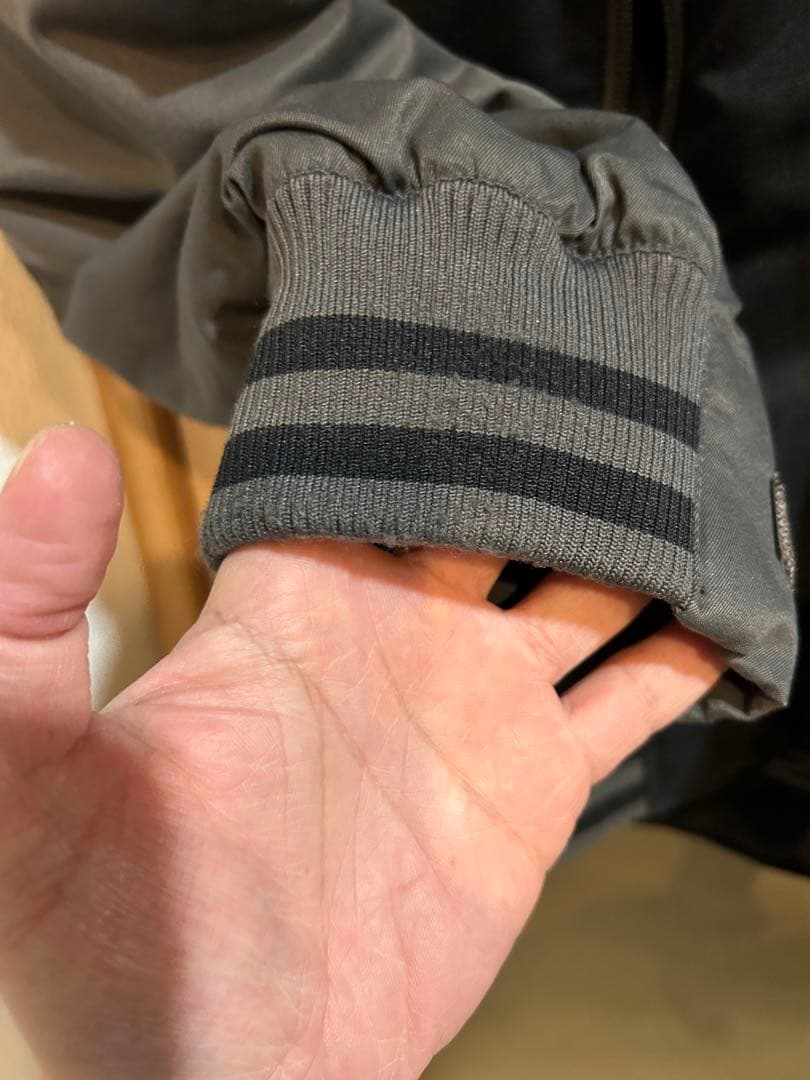 NIKE スノーボードウェア　ブラック•グレー