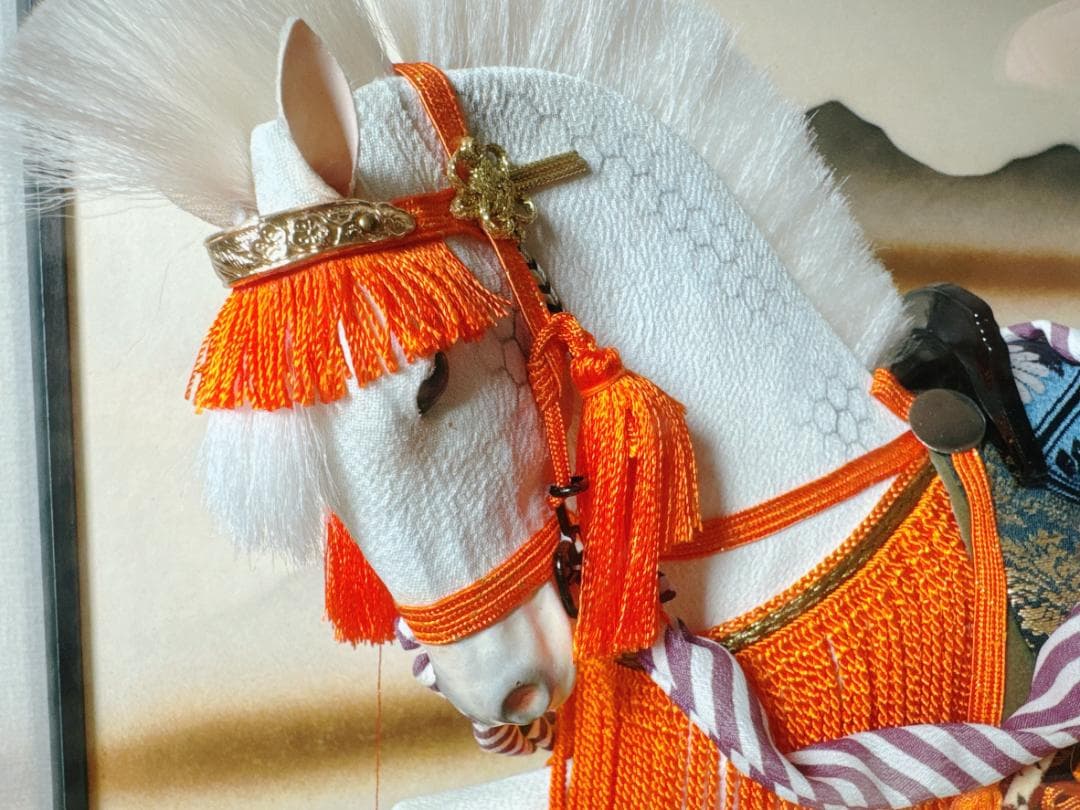 値下げ中：吉徳「縮緬白馬」45年物・アンティーク ★ 玄関に置くと運気上がる!