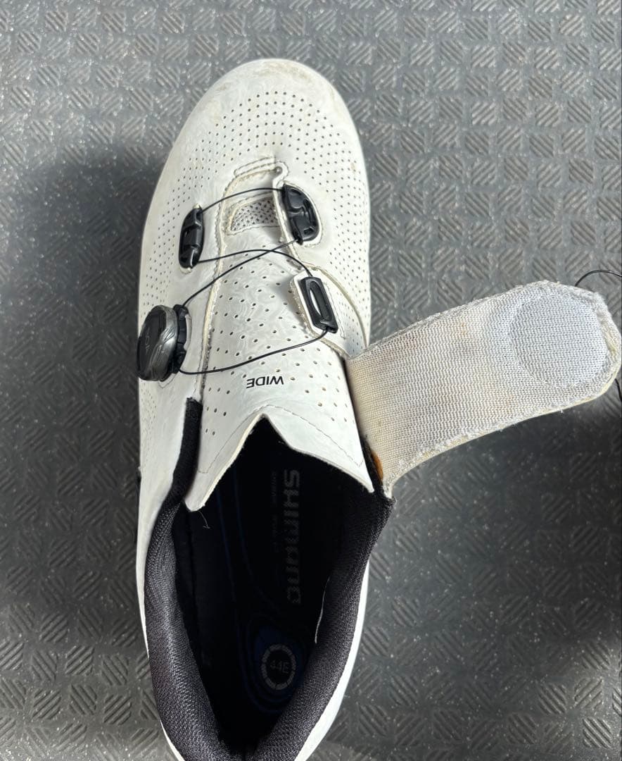 SHIMANOビンディングシューズ SH-RC701 44E ワイドタイプ