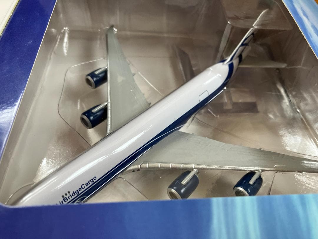 エアブリッジカーゴ　B747-8F　1/400　模型