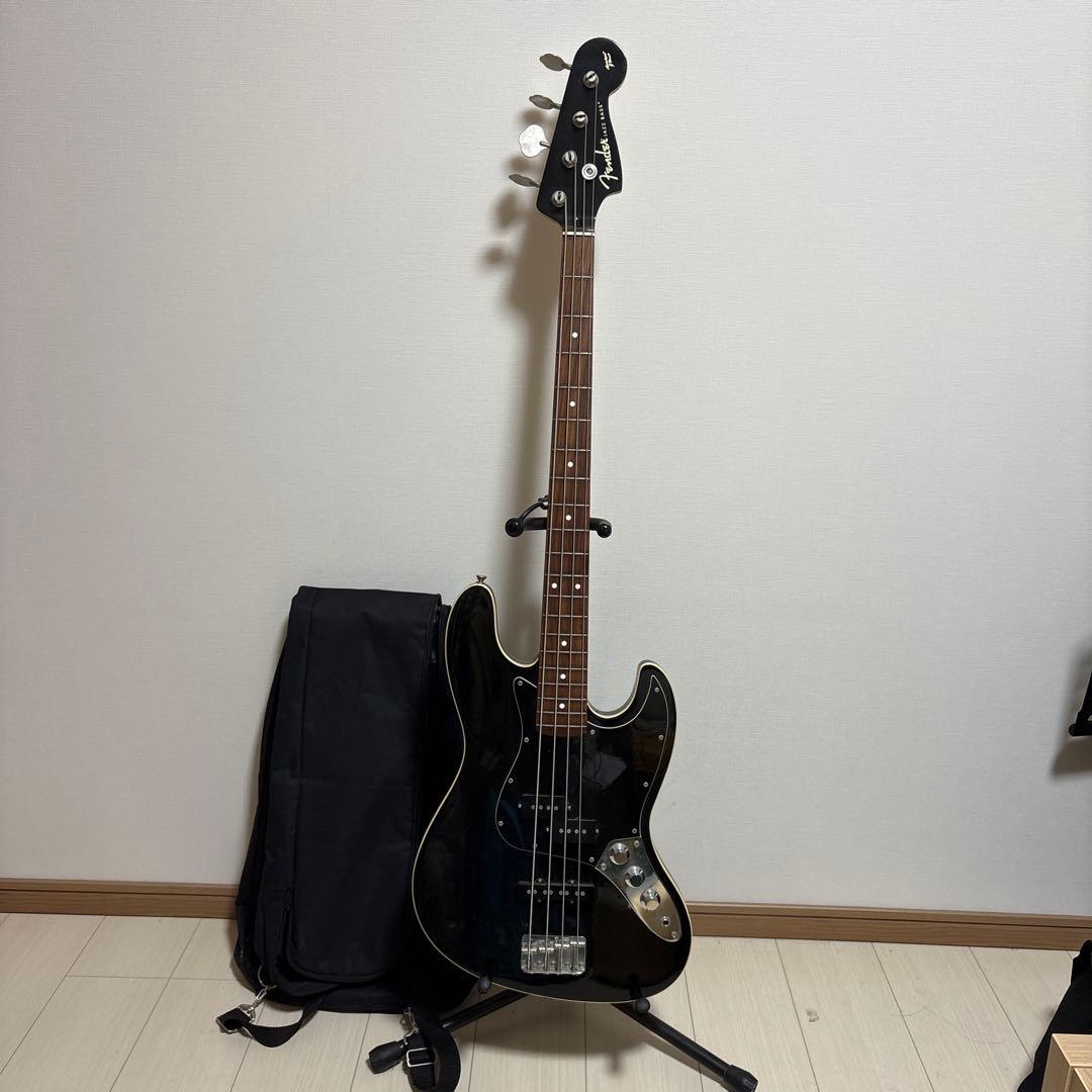 ベース Fender jazz bass
