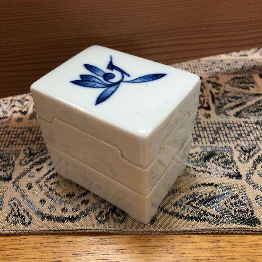 茶巾箱　春峰作