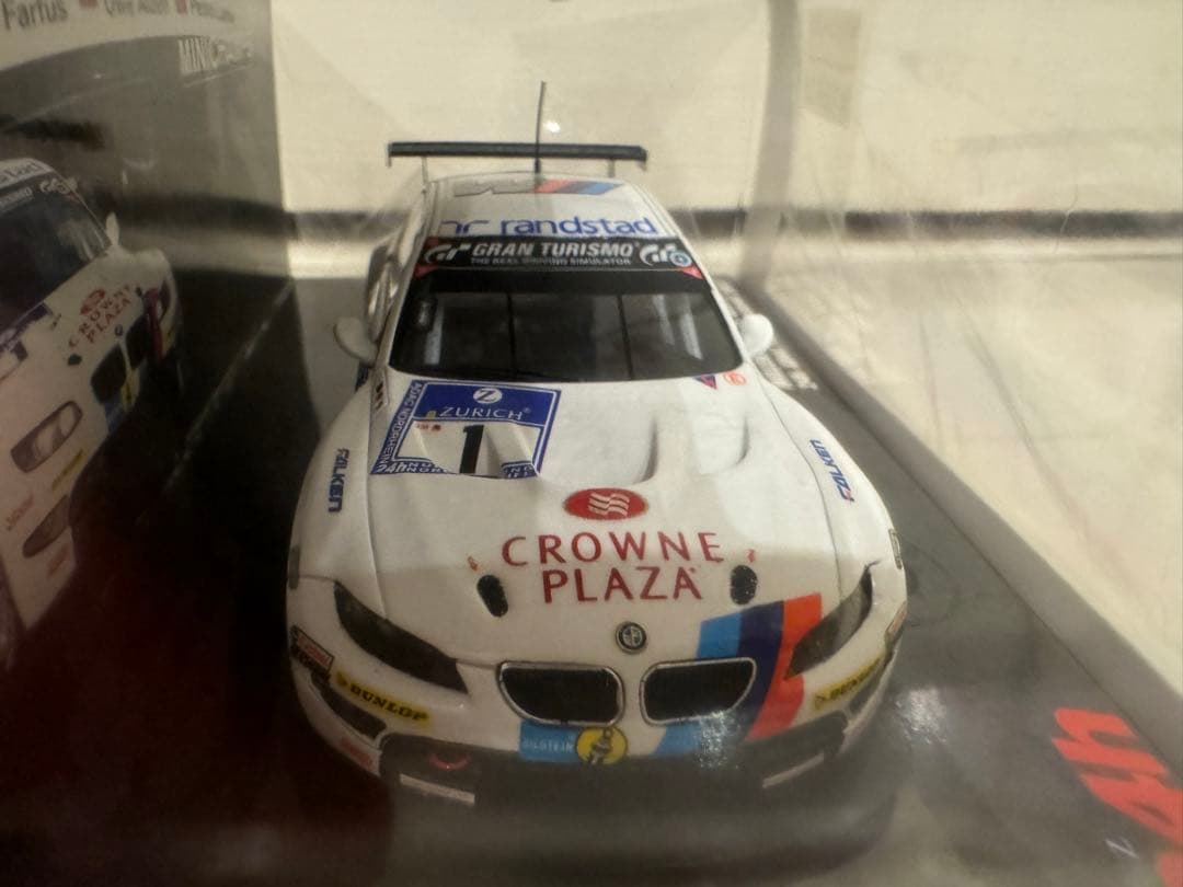 ゆん  M3 GT2 24h 2011 ミニカー ミニチャンプス
