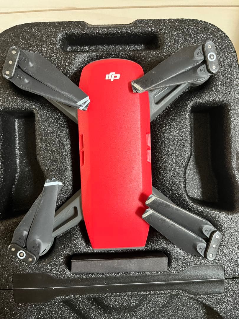 ホビーラジコン DJI Spark Quadcopter (Lava Red)