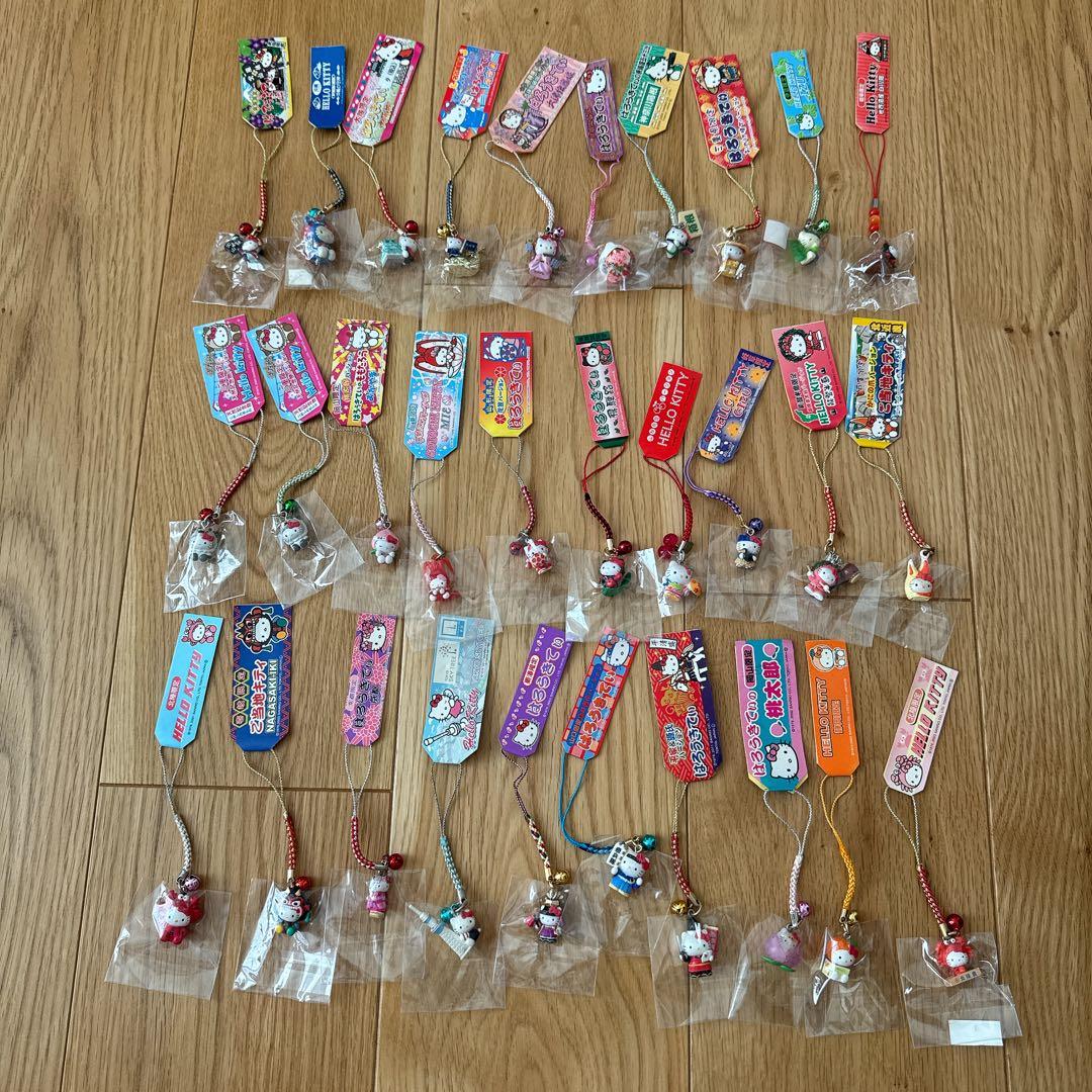 ハローキティ　ご当地キティ　ストラップ　557個おまとめ セット売り　根付け
