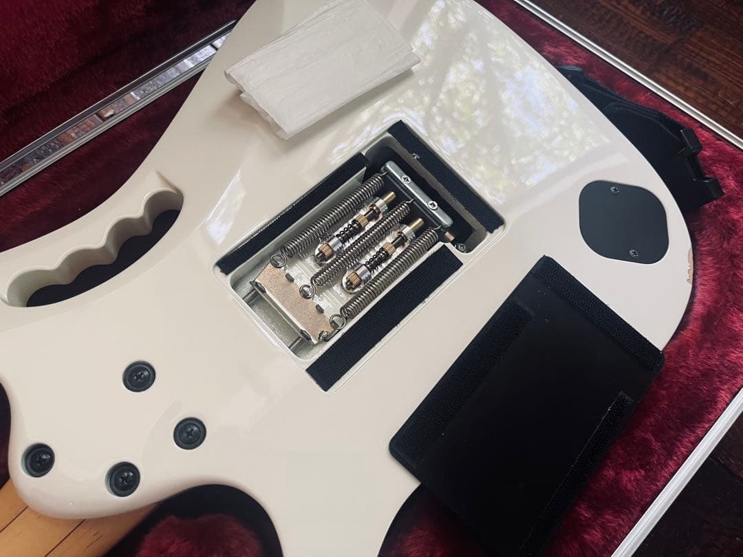 Ibanez JEM7V-WH スティーヴ・ヴァイ (EVOモディファイ)