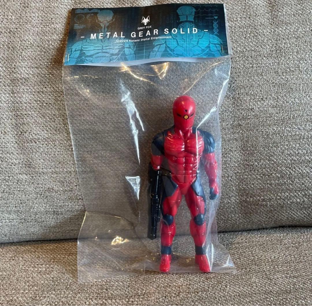 グレイフォックス サイボーグ忍者　メタルギアソリッド ソフビ レッドカラー