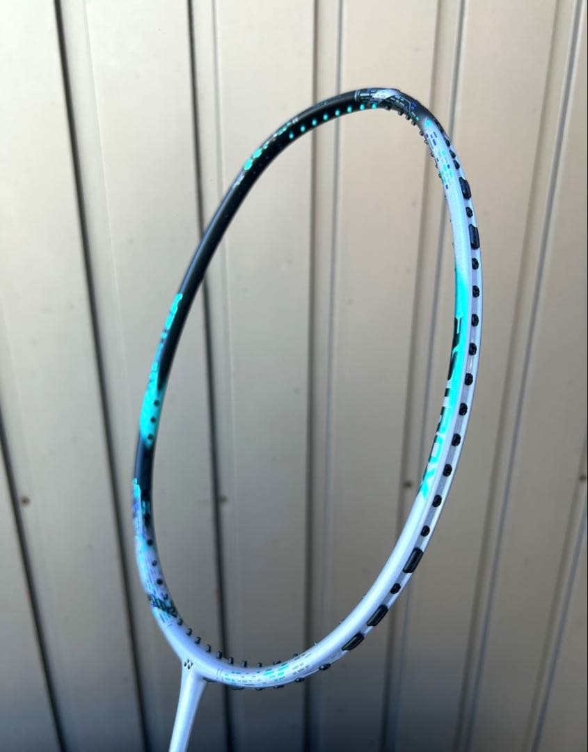 アストロクス88SプロバドミントンラケットASTROX88SPRO 4U5