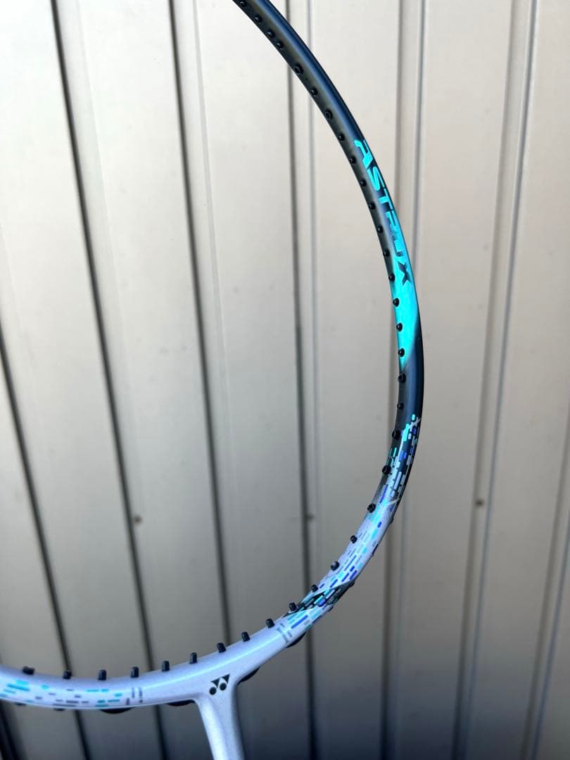 アストロクス88SプロバドミントンラケットASTROX88SPRO 4U5