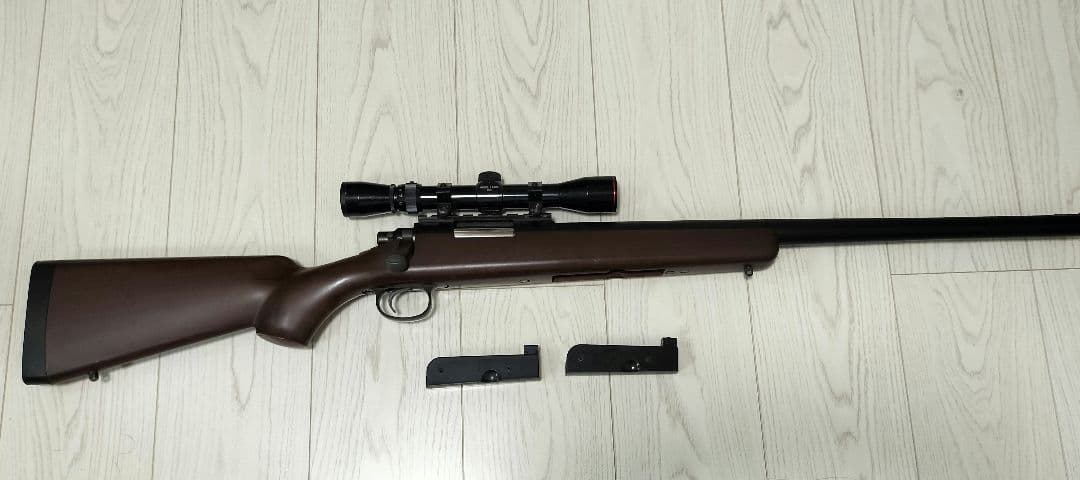 東京マルイ　vsr10 リアルショック　ウッドタイプストック　スコープ付き