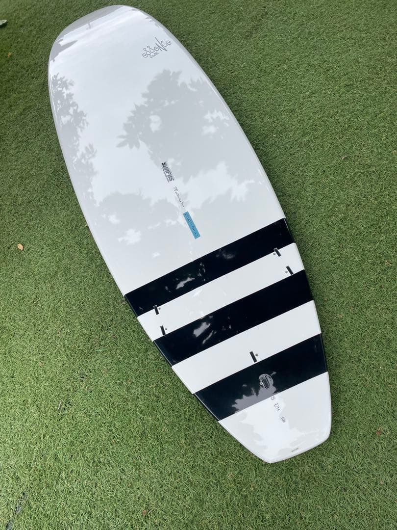 ［新品］初心者　女性向け　essene surfboars EPS 7.0