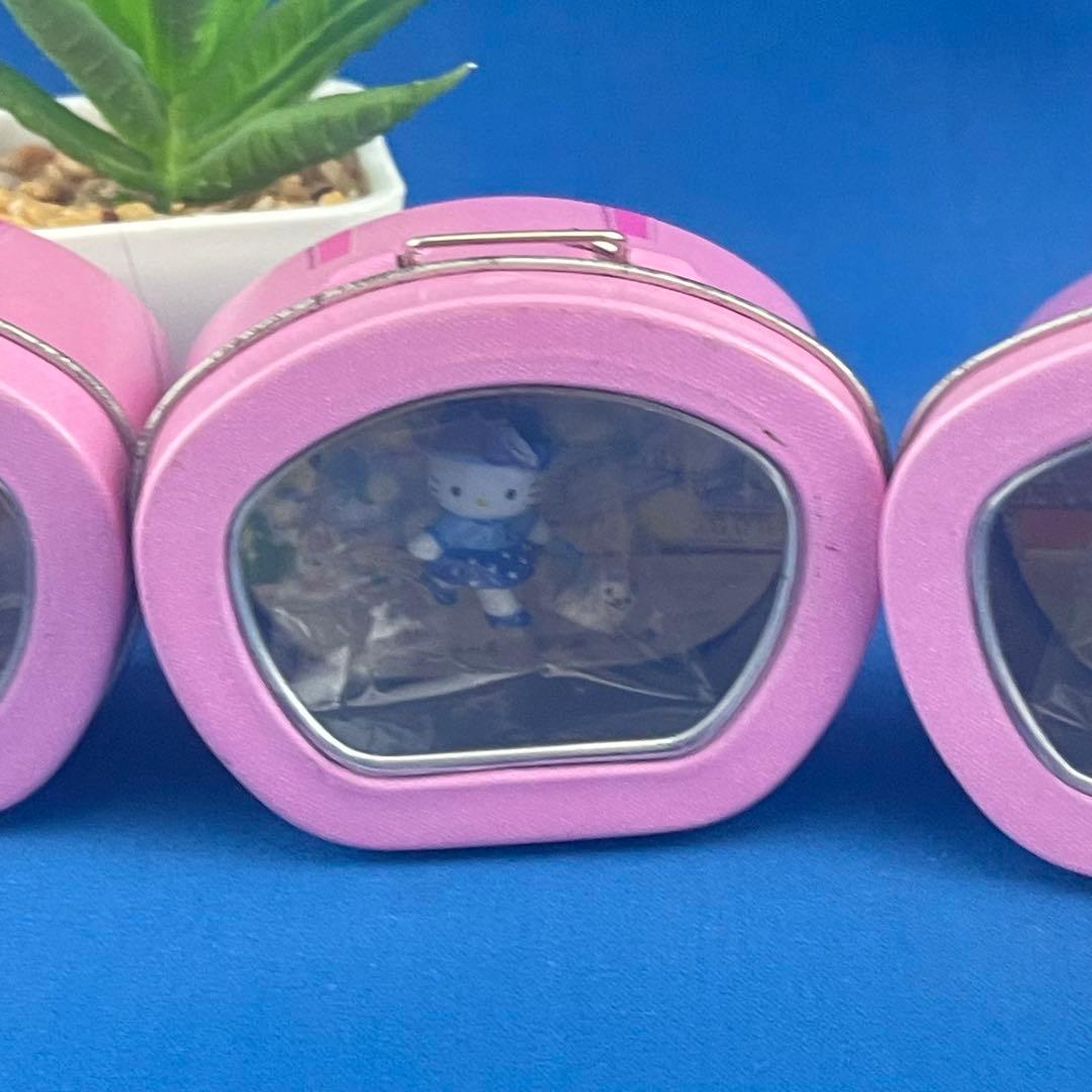 お*た様 レア　キティ　世界　子犬のお散歩　ファスナーマスコット　6セット　未使