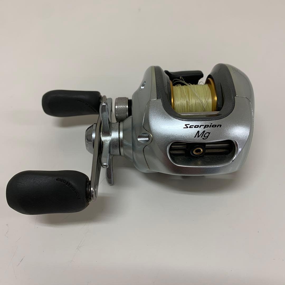 美品　Scorpion Mg 1000 ベイトリール