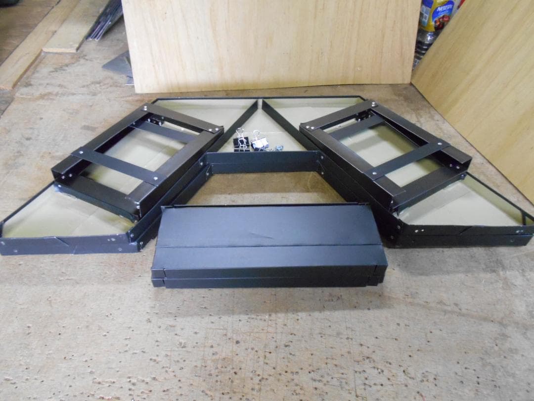 ヘキサテーブル 2分割 ブラック 内径広タイプ 焚火テーブル ガルバ 折畳 自作