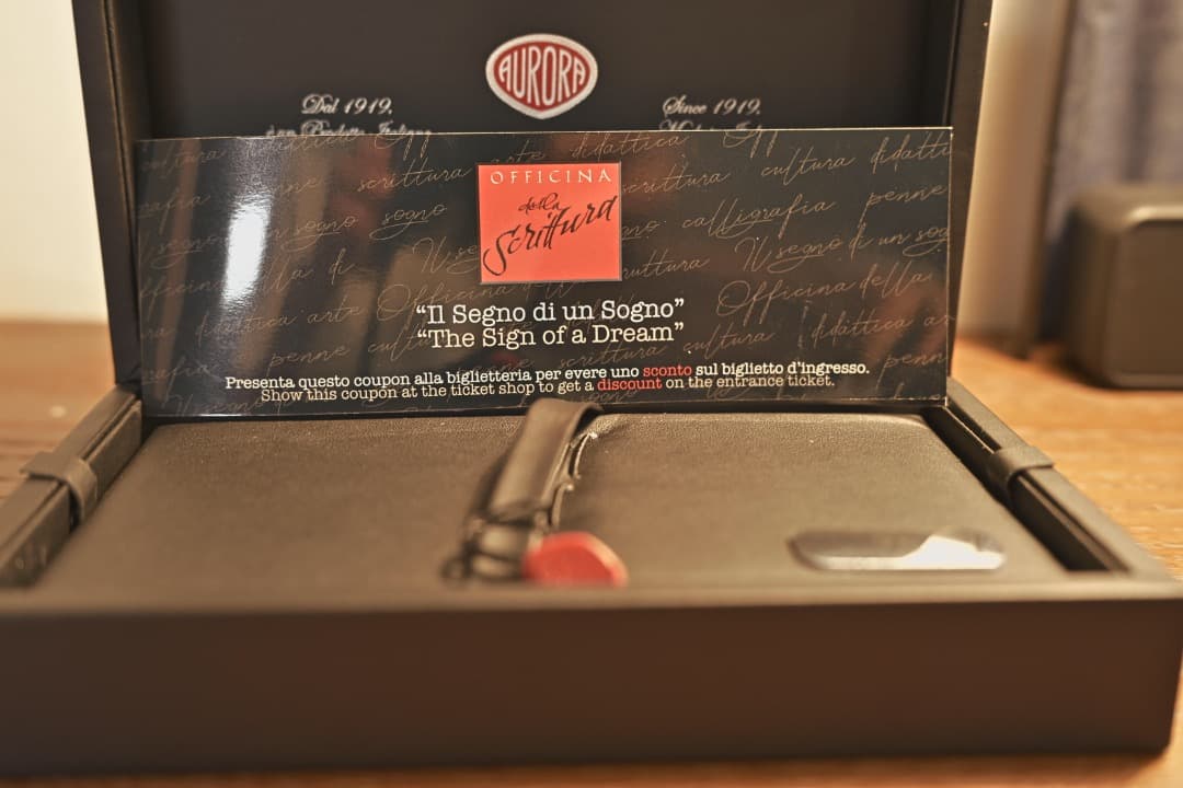 ✨【限定モデル・極美品】アウロラ 万年筆 OPTIMA 365 ビアンカ EF✨